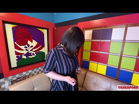 ❤️ Японская милашка с большими сиськами мастурбирует с секс игрушками и получает оргазм. Она говорит в интервью о своем опыте ебать. Огромные сиськи и волосатая киска громко стонут. Osakaporn Домашнее порно на pornochaturbate.ru